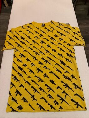 Men's Rogue Status RARE Yellow Short-Sleeve Graphic Tee with Black Gun Show